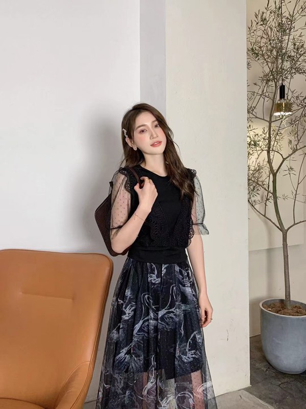 莎融女装2022春夏季黑色连衣裙