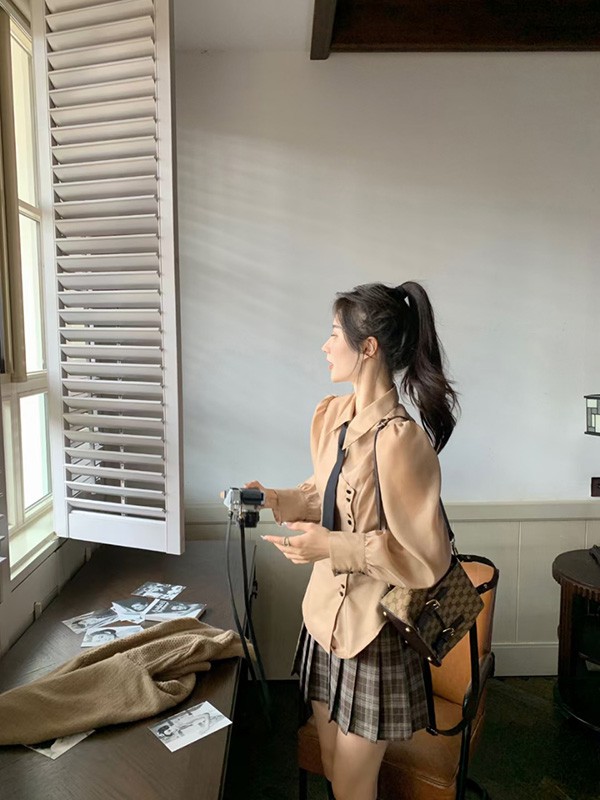 嫚慕丝2022秋冬季黑色短裙