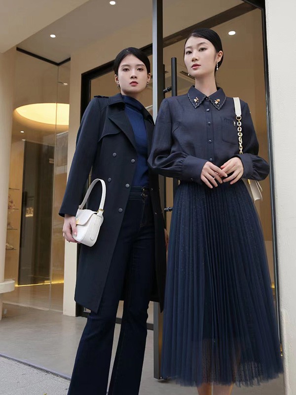 爱依莲2022秋冬季黑色衬衫