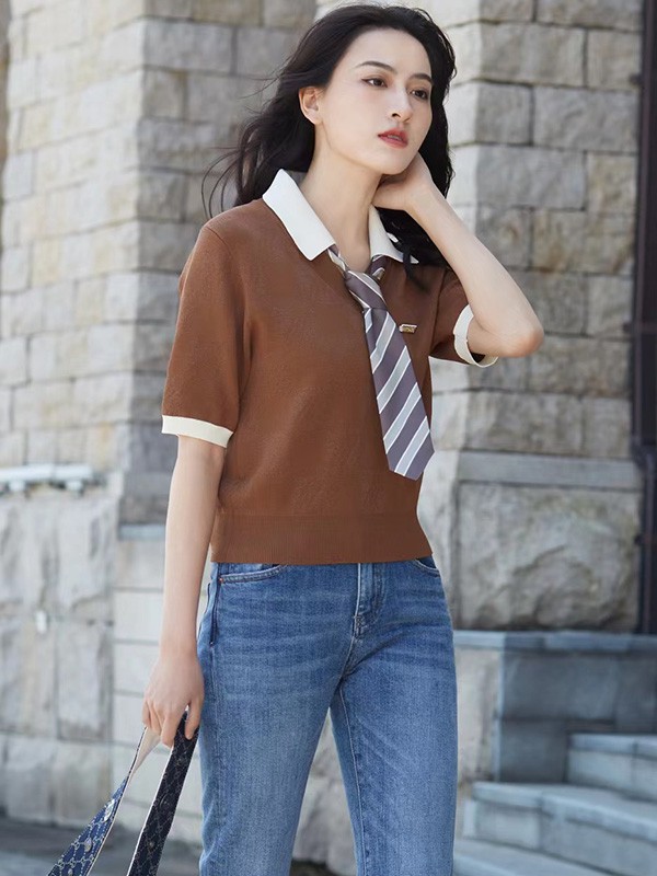 美诗缇2022秋冬季咖啡色polo衫