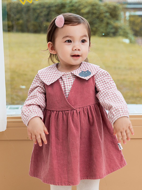 啊咪啦2022秋冬季粉色背带裙