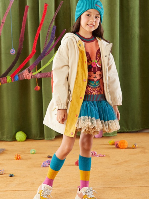 巴巴小镇童装2022秋冬季白色外套