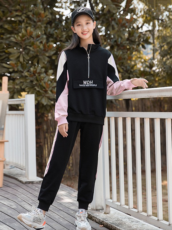 米珂凯蒂童装2022秋冬季黑色运动装