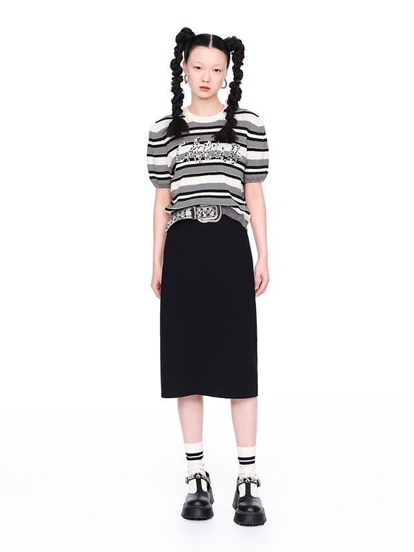 地素2022秋冬季黑色半身裙