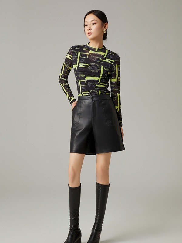 2022秋冬季黑色皮裤