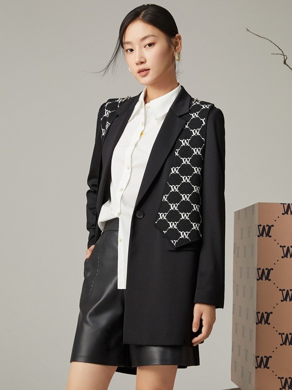 2022秋冬季白色衬衫