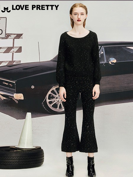 我爱漂亮2022秋冬季黑色针织衫