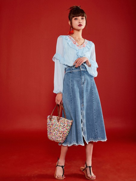 裂帛女装2022秋冬季蓝色衬衫