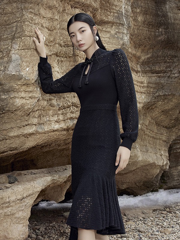 迪笛欧女装2022秋冬季黑色连衣裙