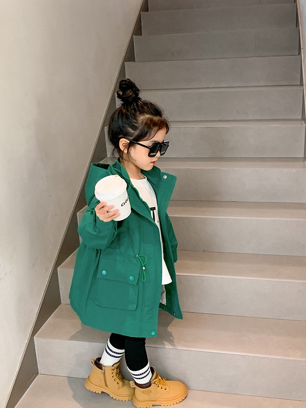 童图童装2022秋冬季绿色大衣
