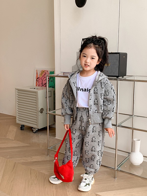 童图童装2022秋冬季白色T恤