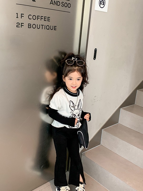 童图童装2022秋冬季白色T恤