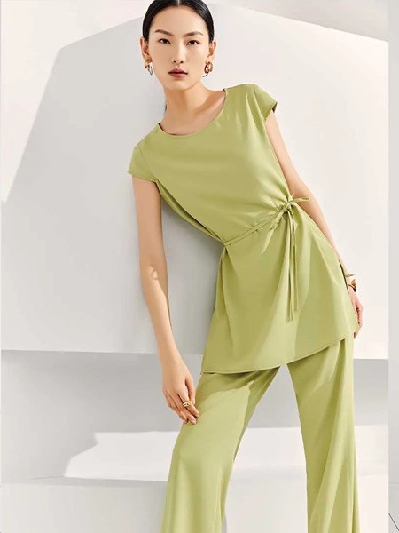 领弟女装2022春夏季绿色上衣