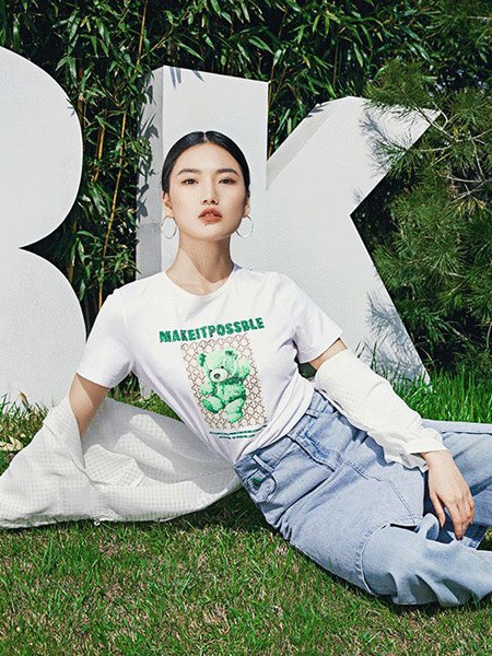 领弟女装2022春夏季白色T恤