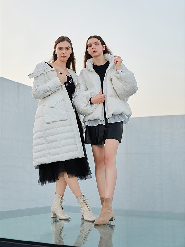 圣多衣2022秋冬季黑色连衣裙