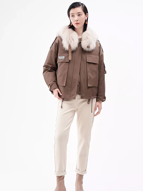 点占2022秋冬季白色长裤