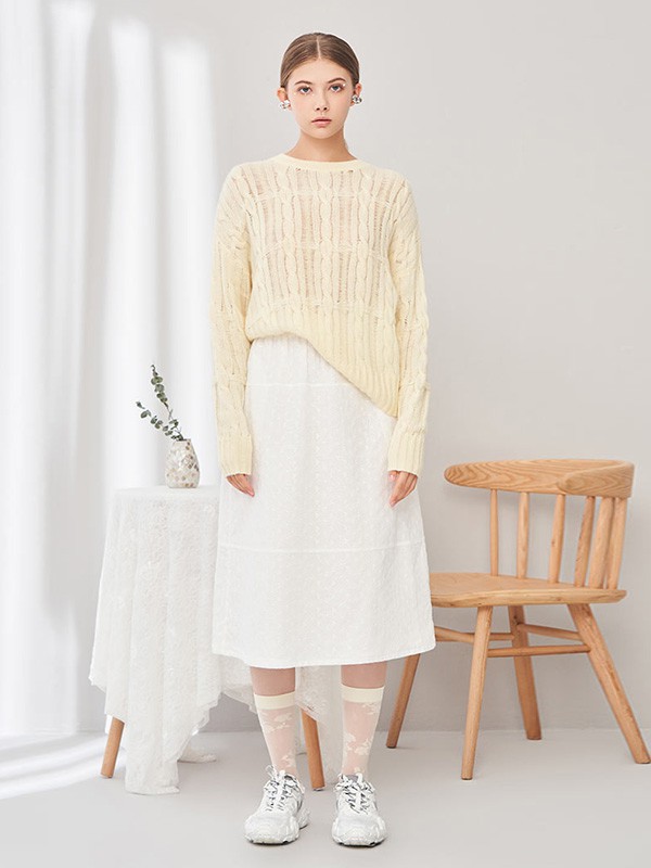 思诺芙德女装2022秋冬季米色毛衣