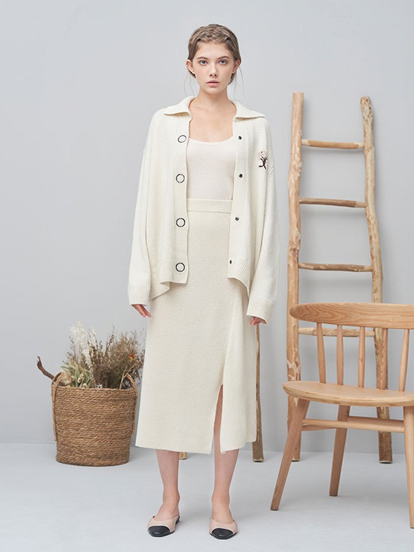 思诺芙德女装2022秋冬季白色吊带裙