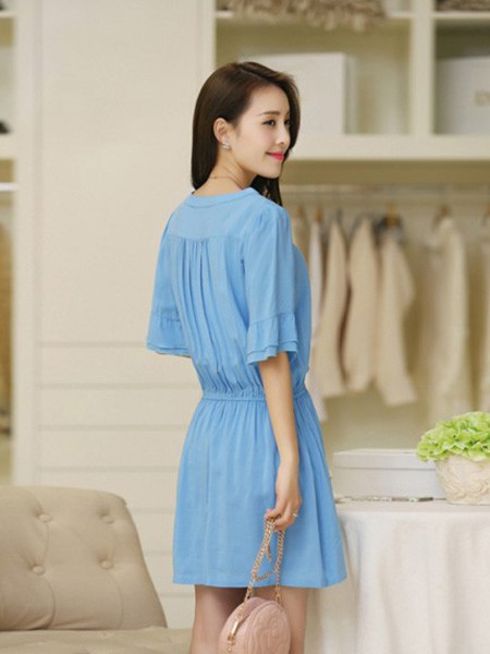 蔓缇蜜丝女装2022春夏季蓝色连衣裙