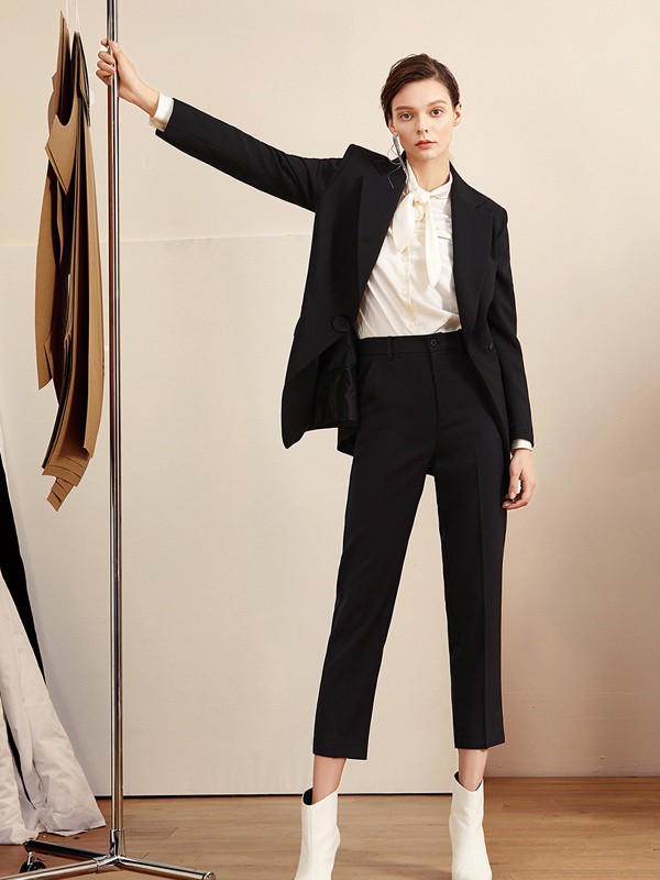 她图女装2022秋冬季黑色西装