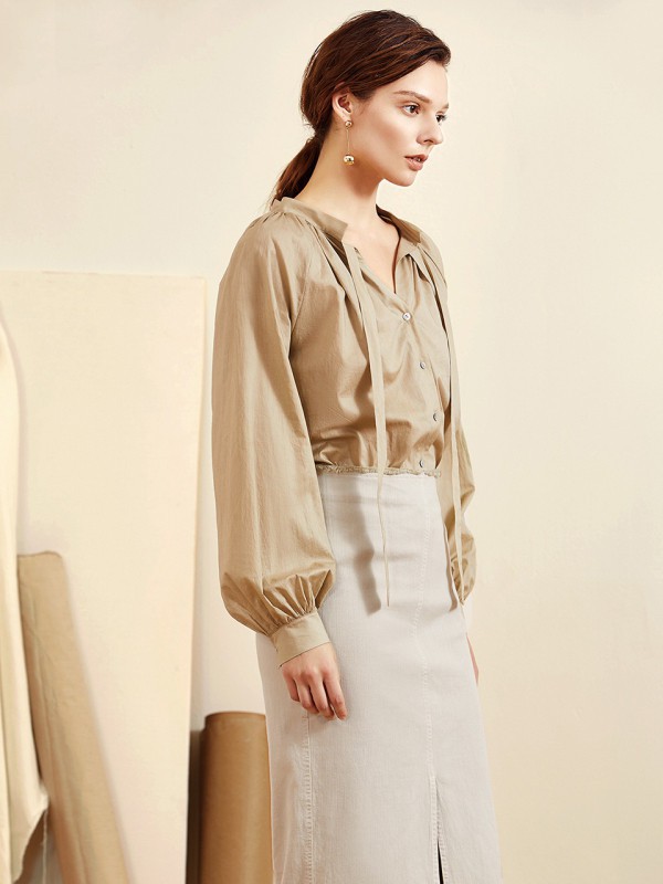 她图女装2022秋冬季白色包臀裙