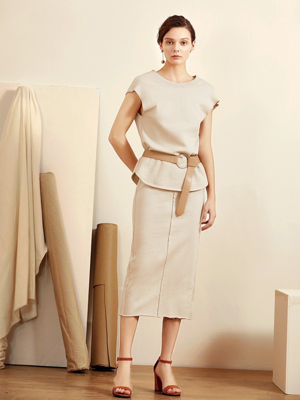 她图女装2022春夏季米色半身裙