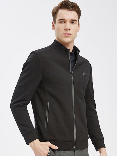 雅库2022秋冬季黑色外套