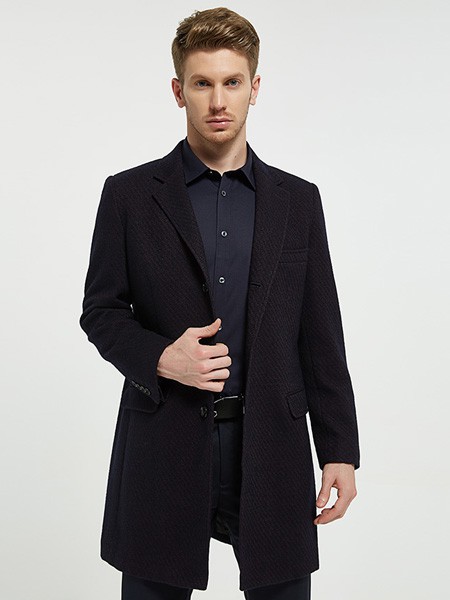 雅库2022秋冬季黑色衬衫