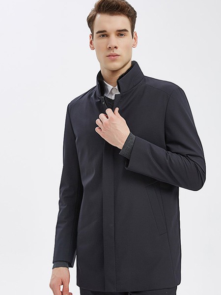 雅库2022秋冬季黑色外套