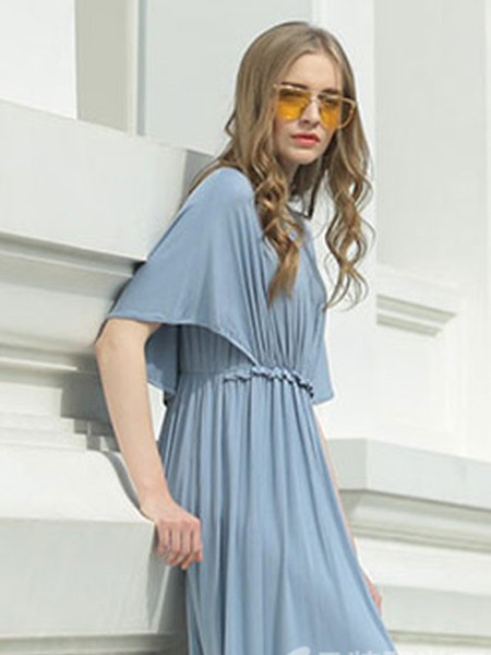 百佧丽女装2022春夏季蓝色连衣裙