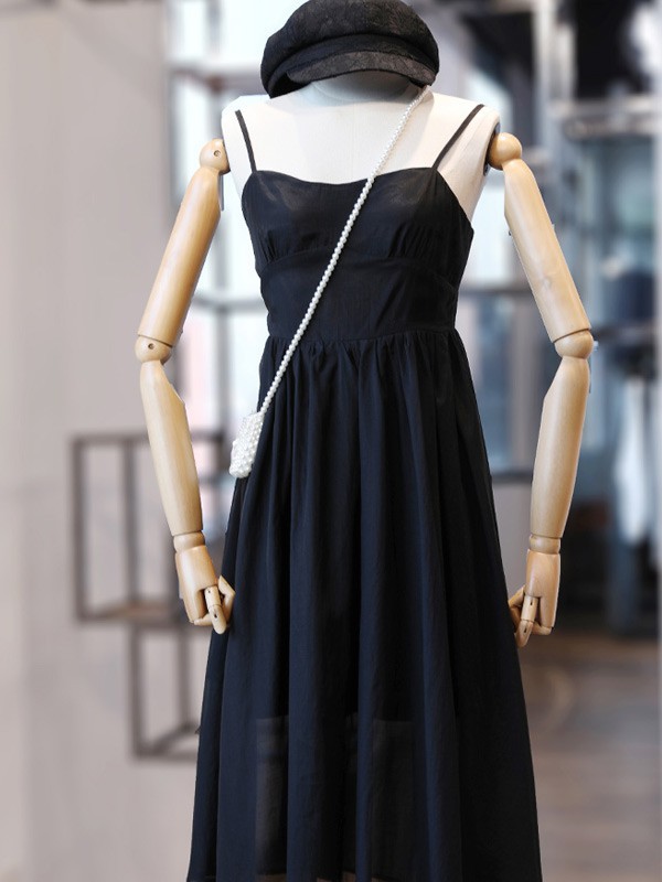 舒雪儿女装2022春夏季黑色吊带裙