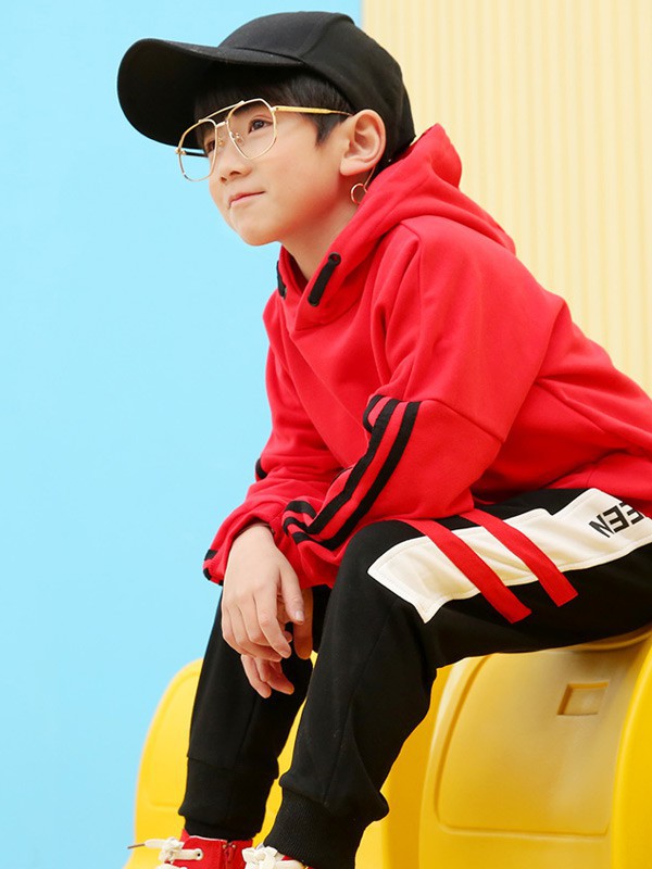 爱乐·贝兜儿童装2022春夏季红色卫衣