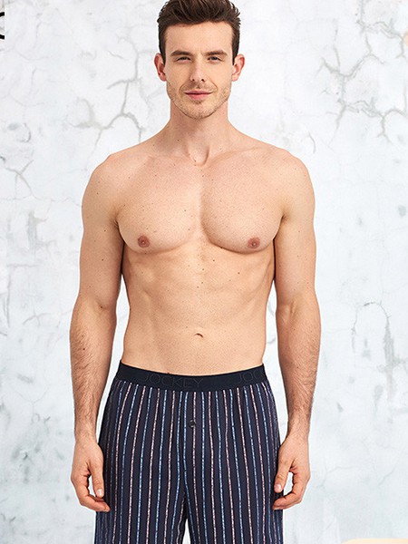 居可衣2022秋冬季黑色无痕内裤