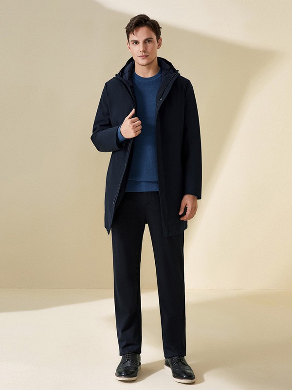 依文男装2022秋冬季藏蓝色毛衣