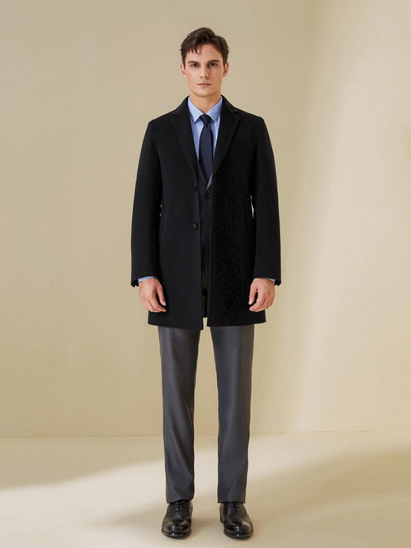 依文男装2022秋冬季黑色西装