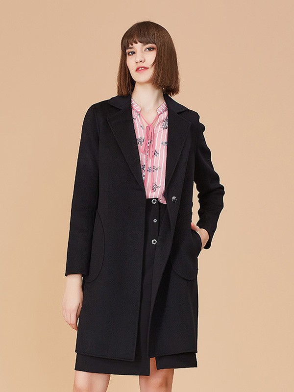 歌蒂诗2022秋冬季黑色大衣