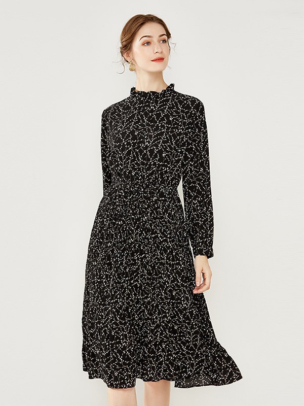 梦燕2022秋冬季黑色连衣裙