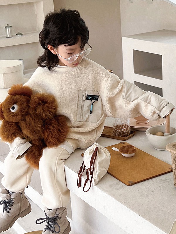 拾恩初＆番薯片童装2022秋冬季米色毛衣