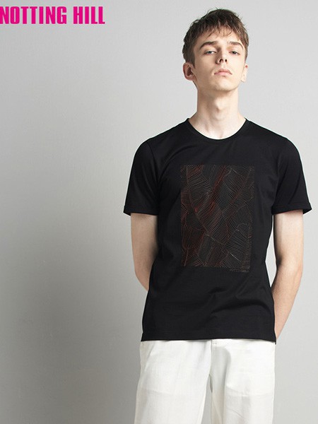 诺丁山2022春夏季黑色T恤