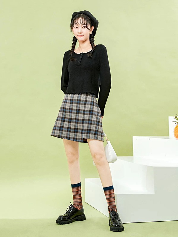 二号街角女装2022秋冬季黑色T恤