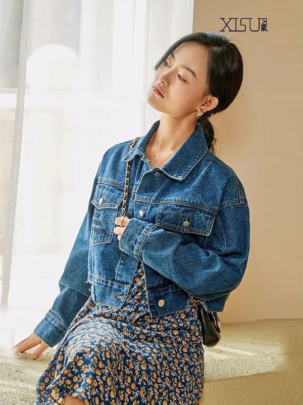 习素女装2022秋冬季白色吊带裙