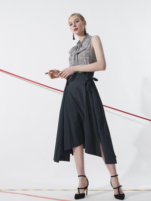 领姿2022秋冬季灰色背心