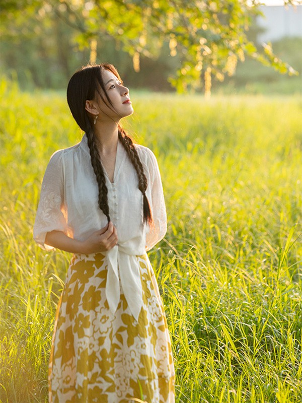 素订女装2022春夏季黄色长裙