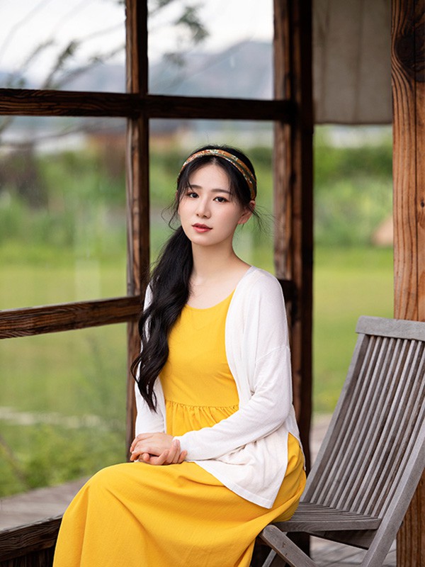 素订女装2022春夏季黄色长裙