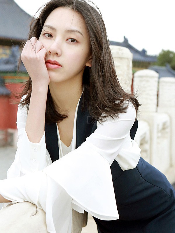 D2C女装2022春夏季白色衬衫