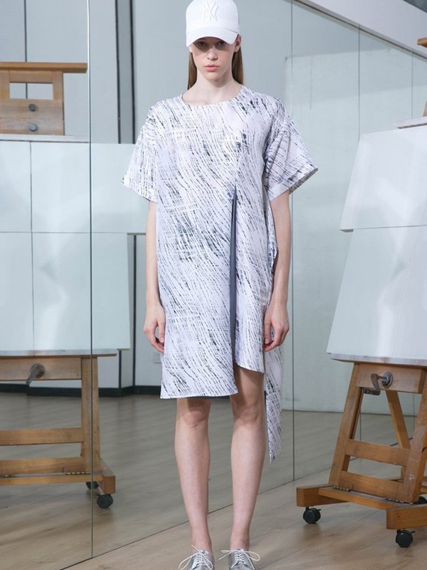 D2C女装2022春夏季蓝色连衣裙