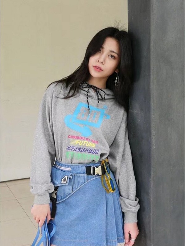 D2C女装2022春夏季灰色卫衣