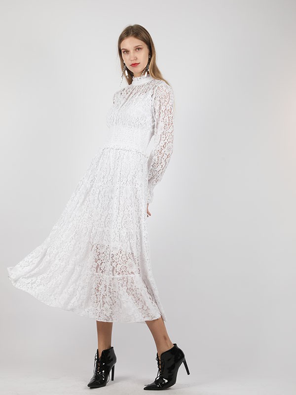 莎斯莱思女装2022秋冬季白色连衣裙