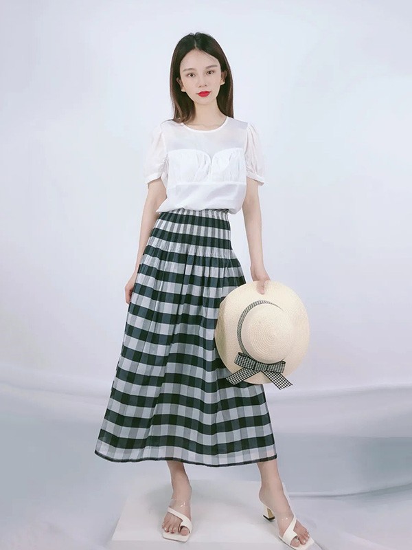 芊贝雪2022春夏季白色T恤