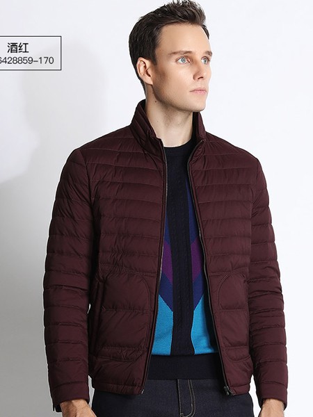 杰凡尼2022秋冬季酒红色羽绒服